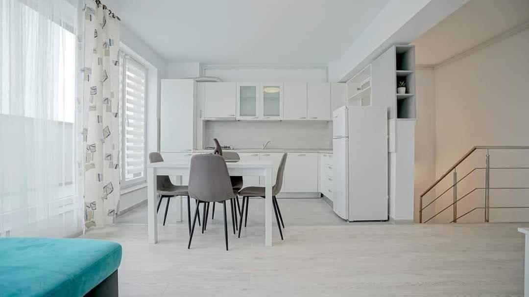 Giorgia And Ary Apartman Brassó Kültér fotó